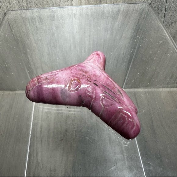 Rhodonite Whale Tail Crystal Stone Pendant Necklace - Picture 7 of 7